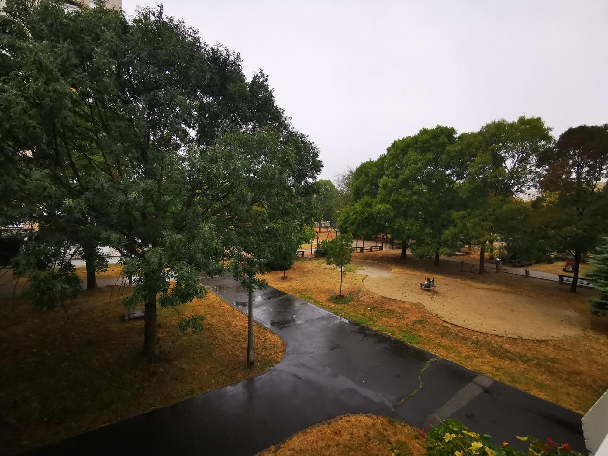 Central Park Apartman Szekszárd Exteriör bild